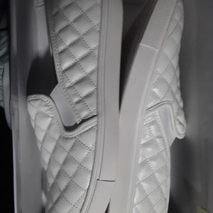 Steve Madden slip-ons